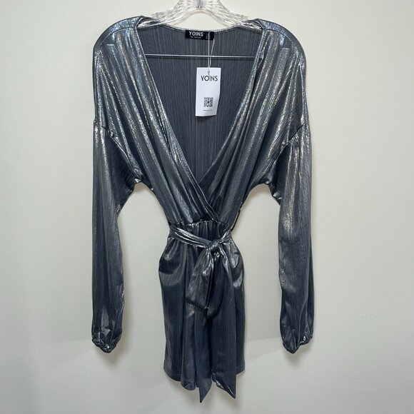 YOINS Silver Metallic V-Neck Romper: NWT - Picture 2 of 5